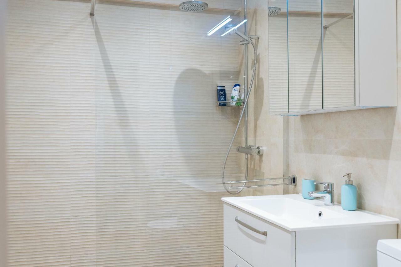 Апартаменты Luxury Flat 8 Near Metro Бухарест Экстерьер фото